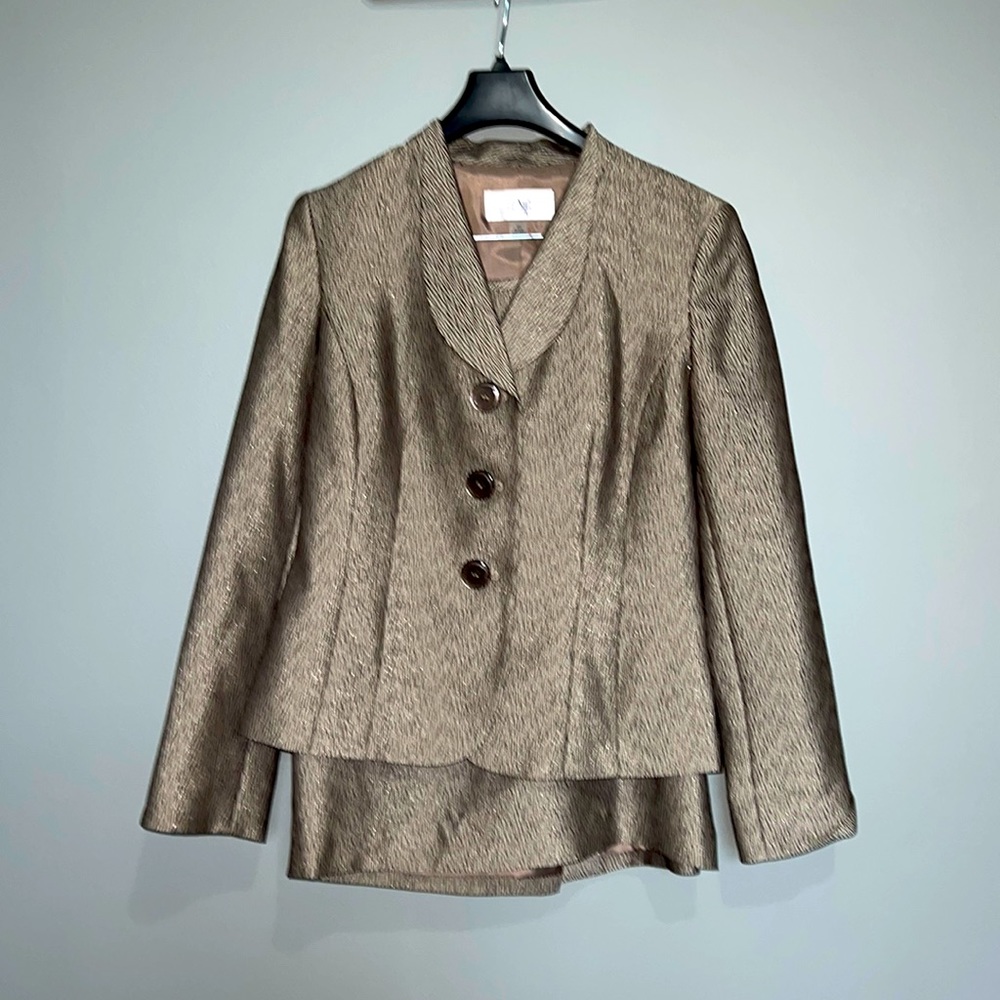 Le Suit Blazer and Skirt Set NWOT